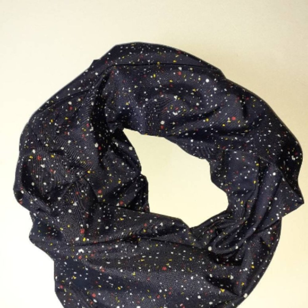 Infinity scarf